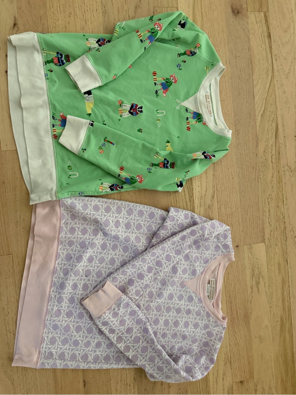 The Beaufort Bonnet Company Green & Lavender Kids Pajama Tops Set